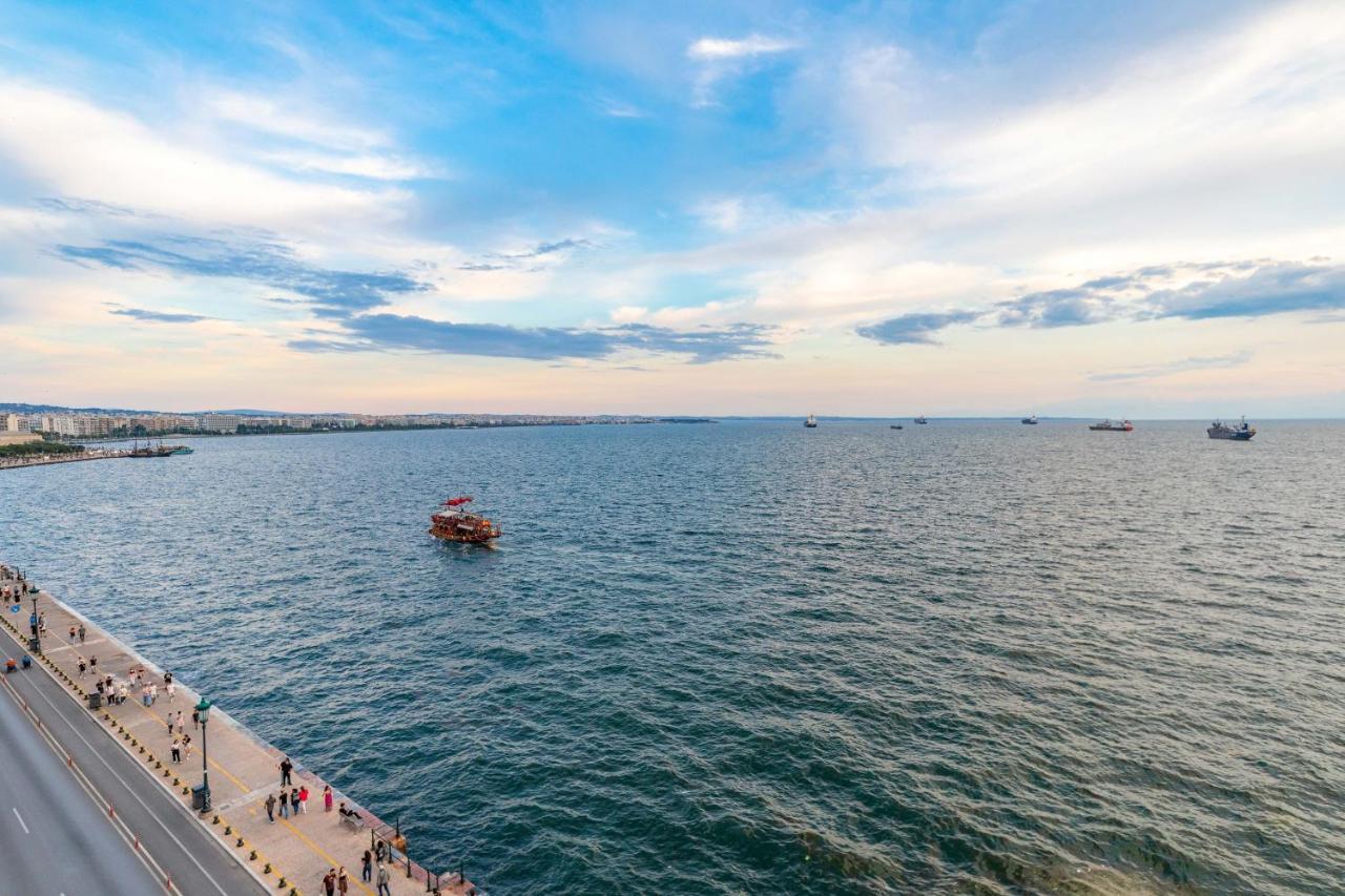 Iconic Salonica Suite Seafront Buitenkant foto