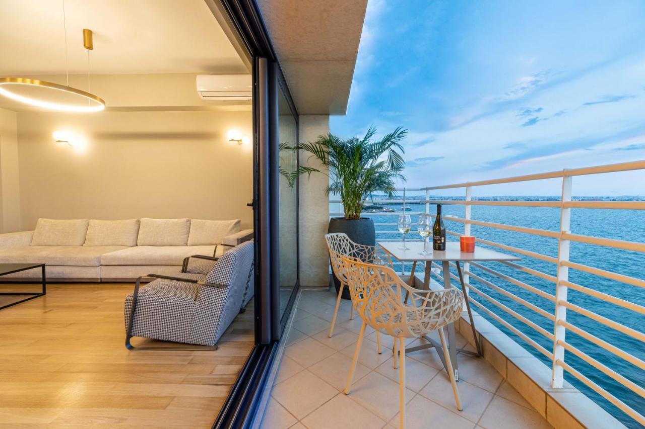 Iconic Salonica Suite Seafront Buitenkant foto