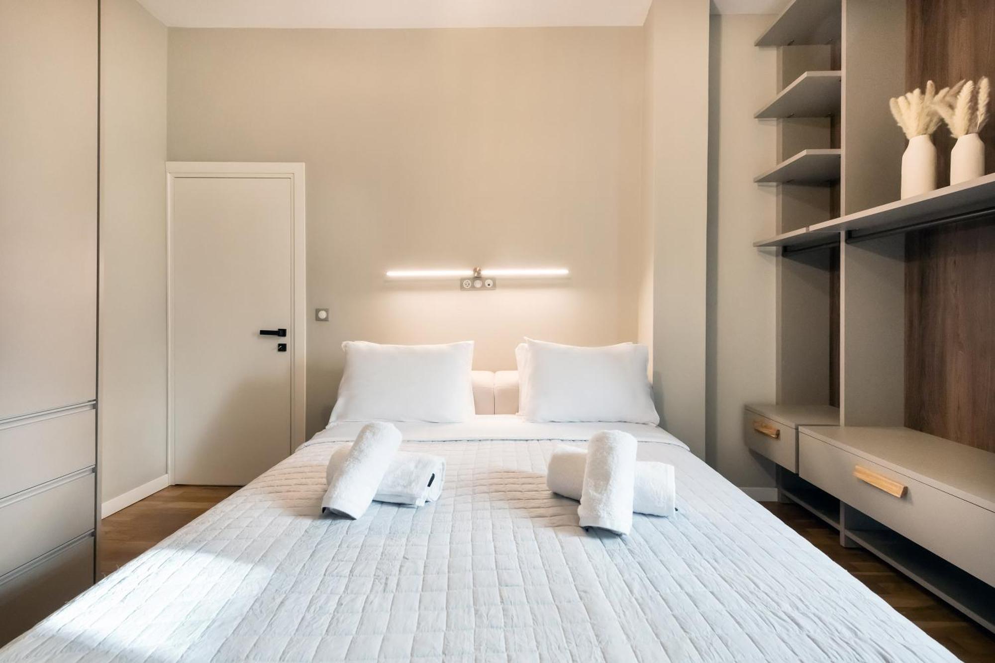 Iconic Salonica Suite Seafront Buitenkant foto