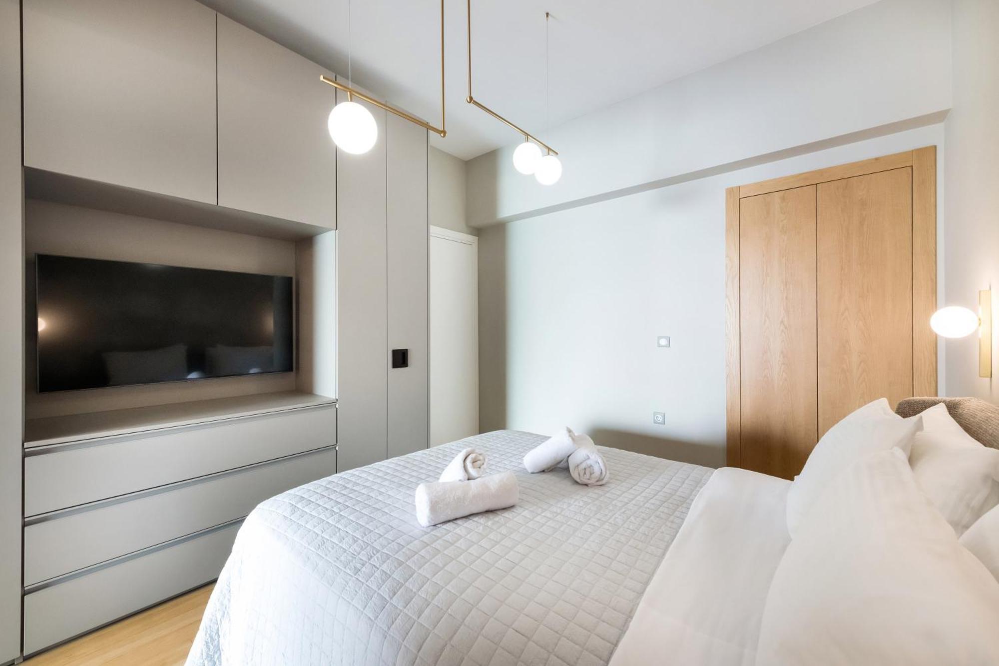 Iconic Salonica Suite Seafront Buitenkant foto