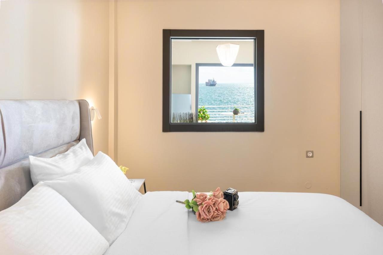 Iconic Salonica Suite Seafront Buitenkant foto