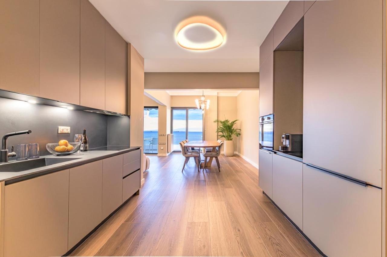 Iconic Salonica Suite Seafront Buitenkant foto