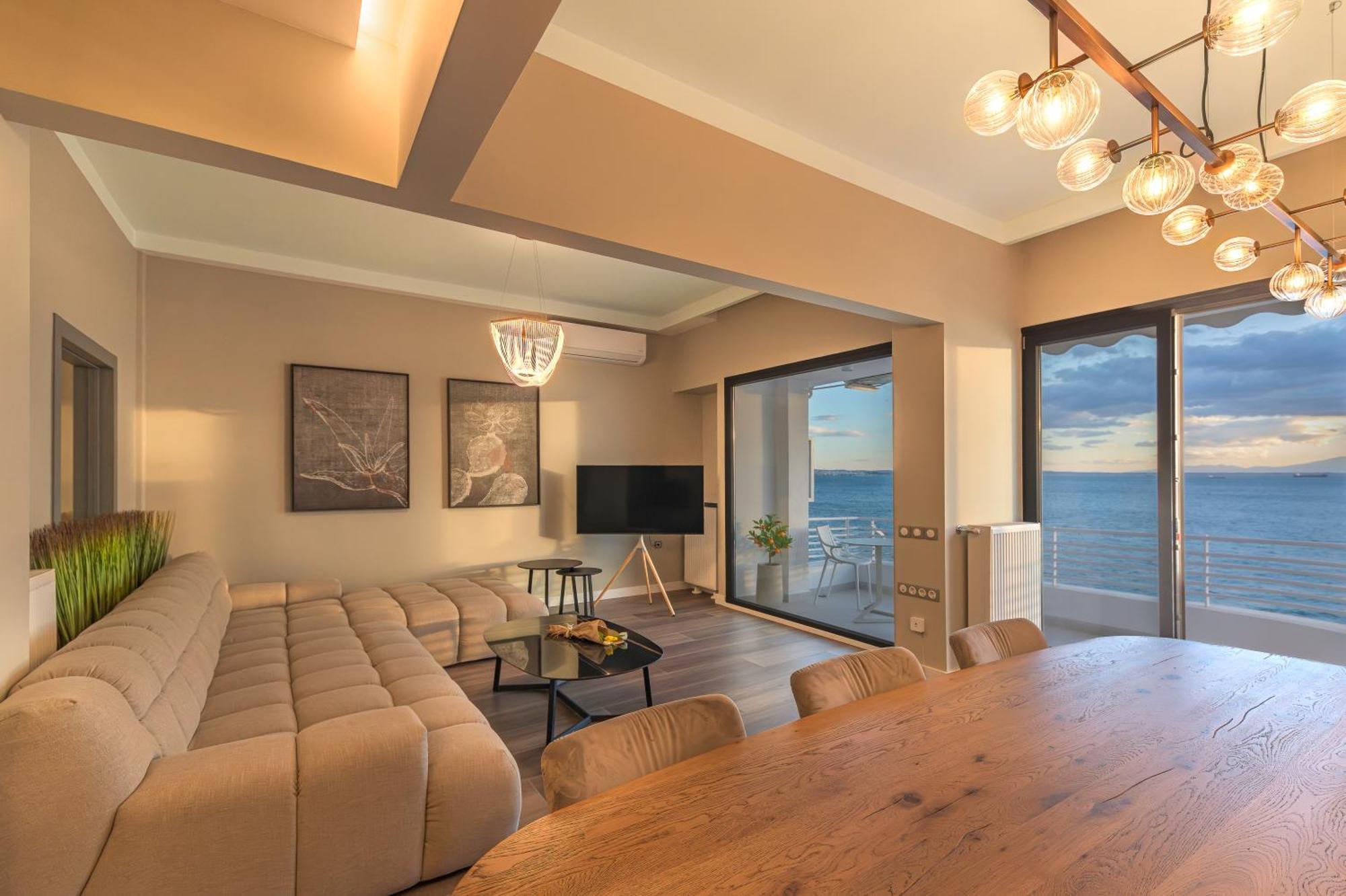 Iconic Salonica Suite Seafront Buitenkant foto